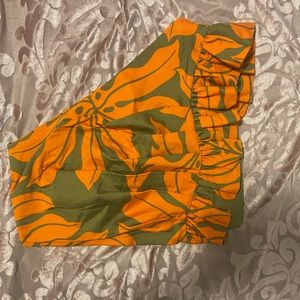 One shoulder off printed crop top